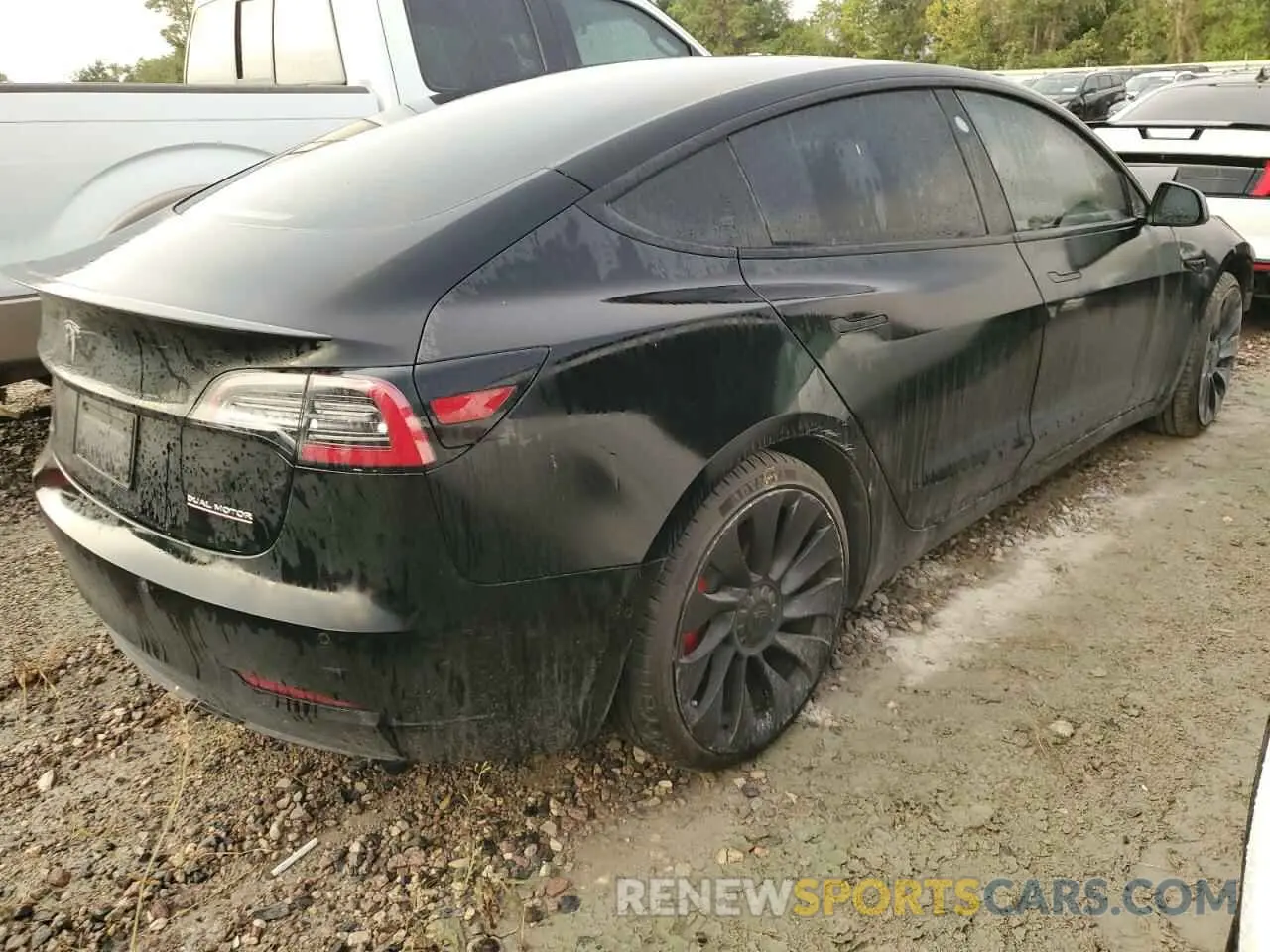 3 Photograph of a damaged car 5YJ3E1ECXMF926338 TESLA MODEL 3 2021