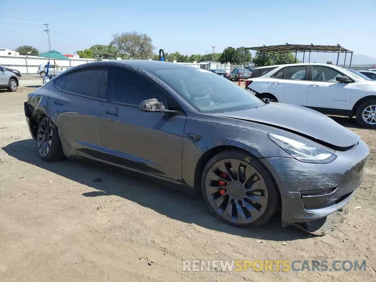 4 Photograph of a damaged car 5YJ3E1ECXMF997085 TESLA MODEL 3 2021