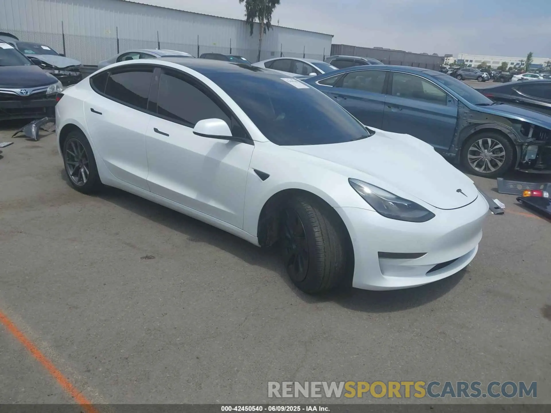 1 Photograph of a damaged car 5YJ3E1EA0NF102851 TESLA MODEL 3 2022