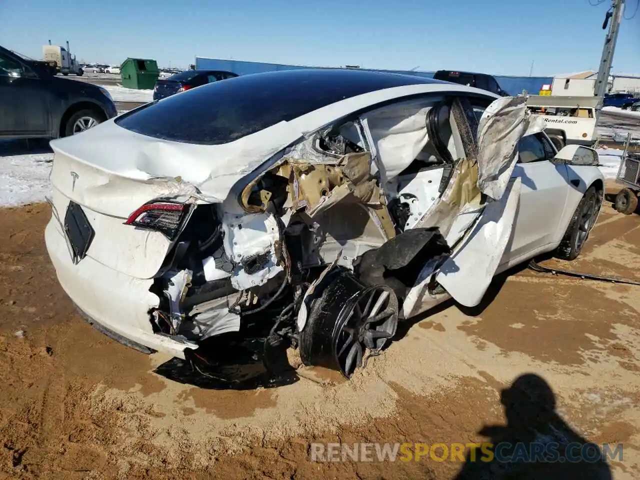 4 Photograph of a damaged car 5YJ3E1EA0NF103515 TESLA MODEL 3 2022