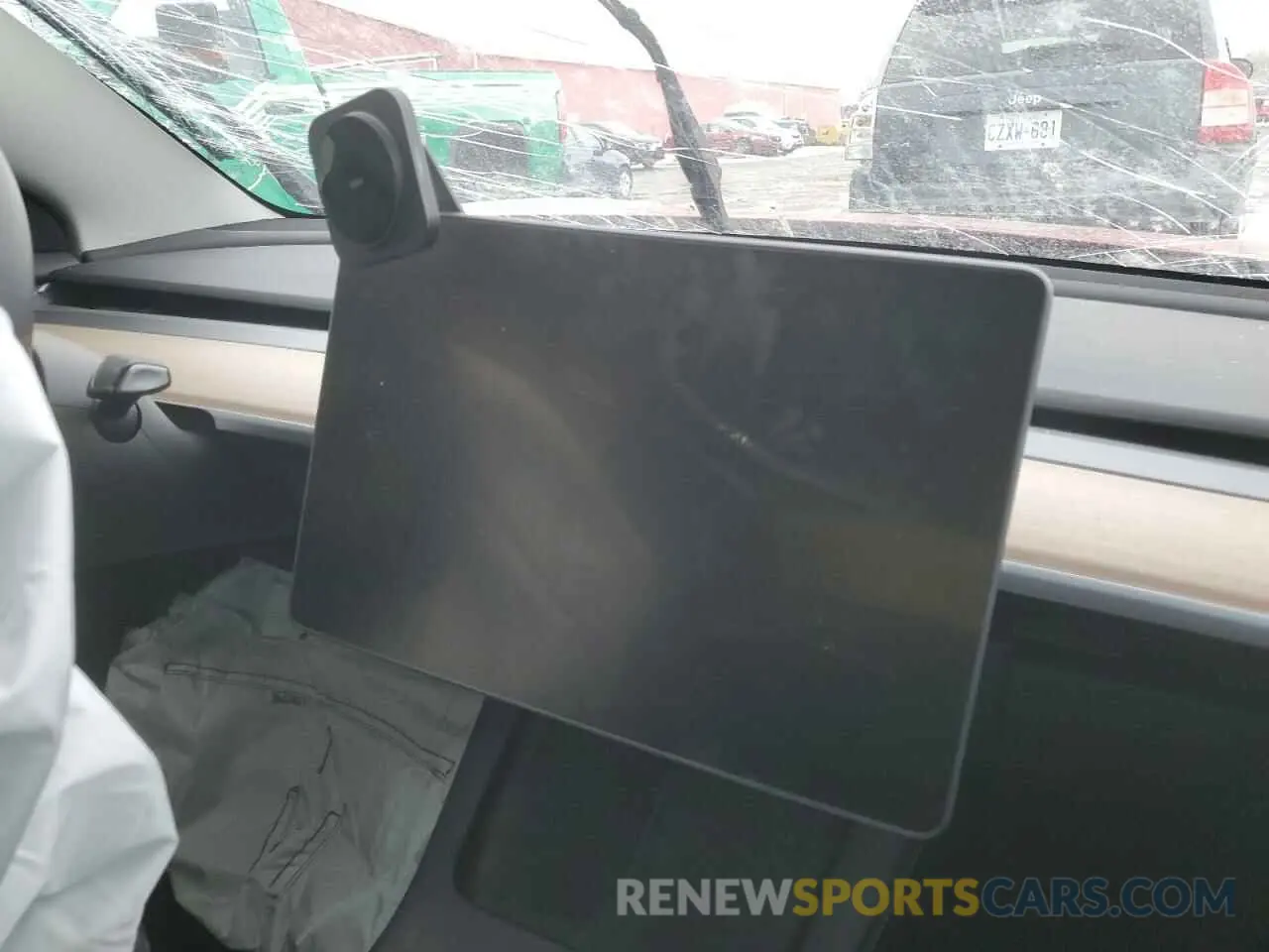 9 Photograph of a damaged car 5YJ3E1EA0NF157719 TESLA MODEL 3 2022