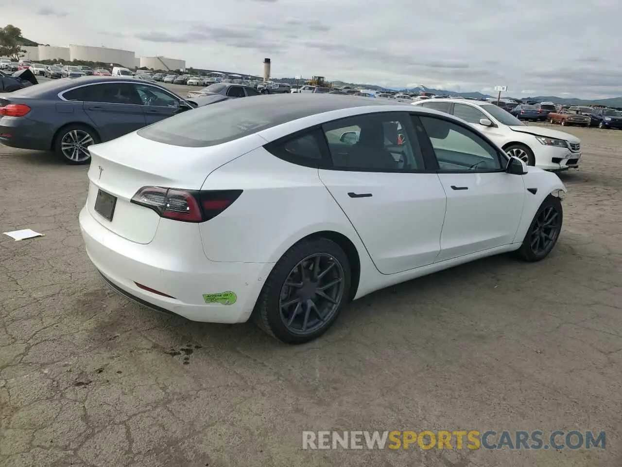 3 Photograph of a damaged car 5YJ3E1EA0NF160989 TESLA MODEL 3 2022