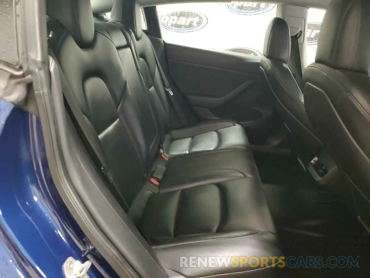 10 Photograph of a damaged car 5YJ3E1EA0NF184970 TESLA MODEL 3 2022