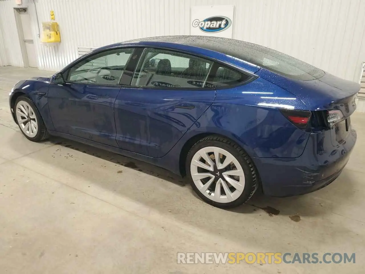 2 Photograph of a damaged car 5YJ3E1EA0NF184970 TESLA MODEL 3 2022