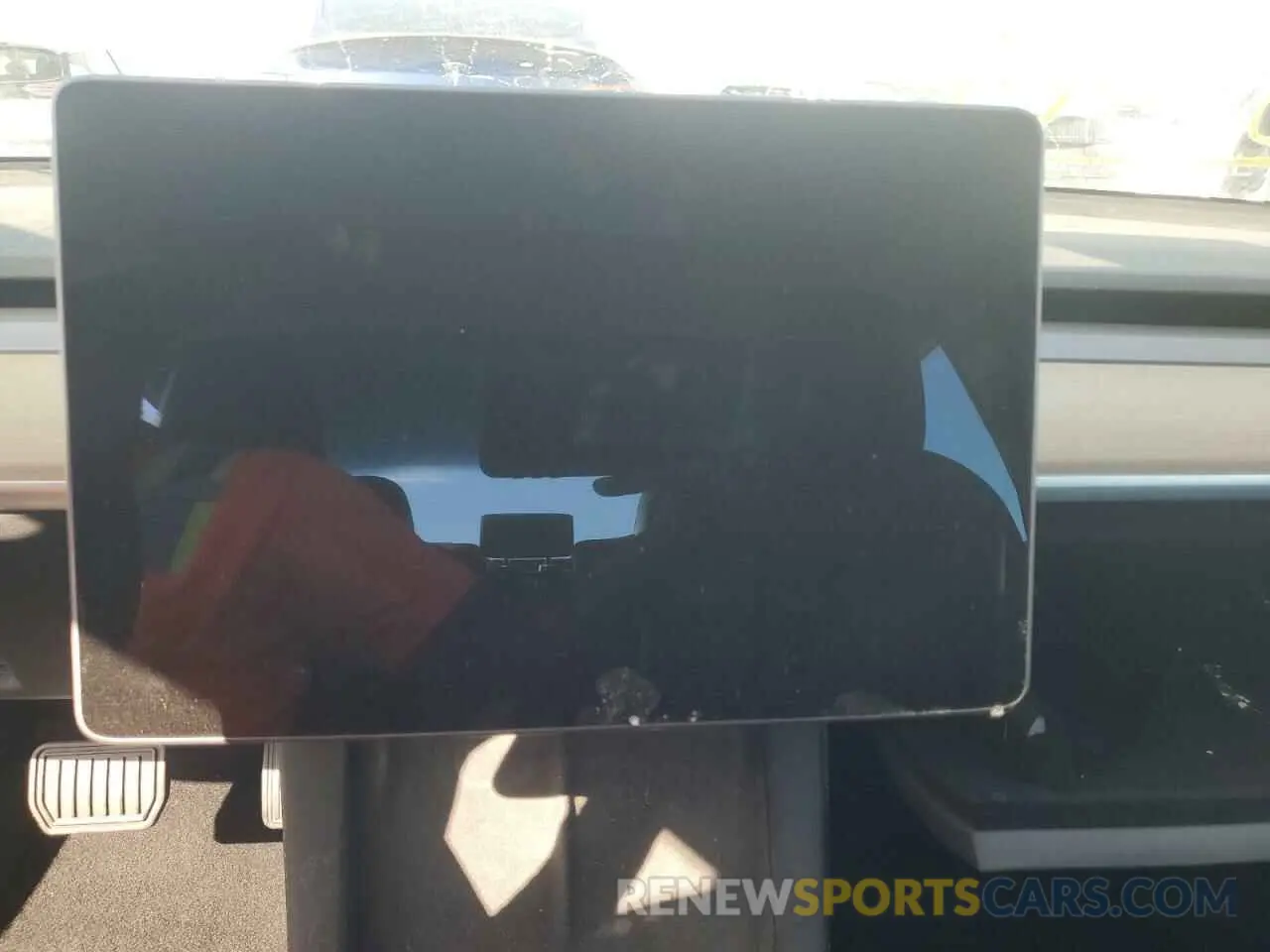 9 Photograph of a damaged car 5YJ3E1EA0NF194818 TESLA MODEL 3 2022