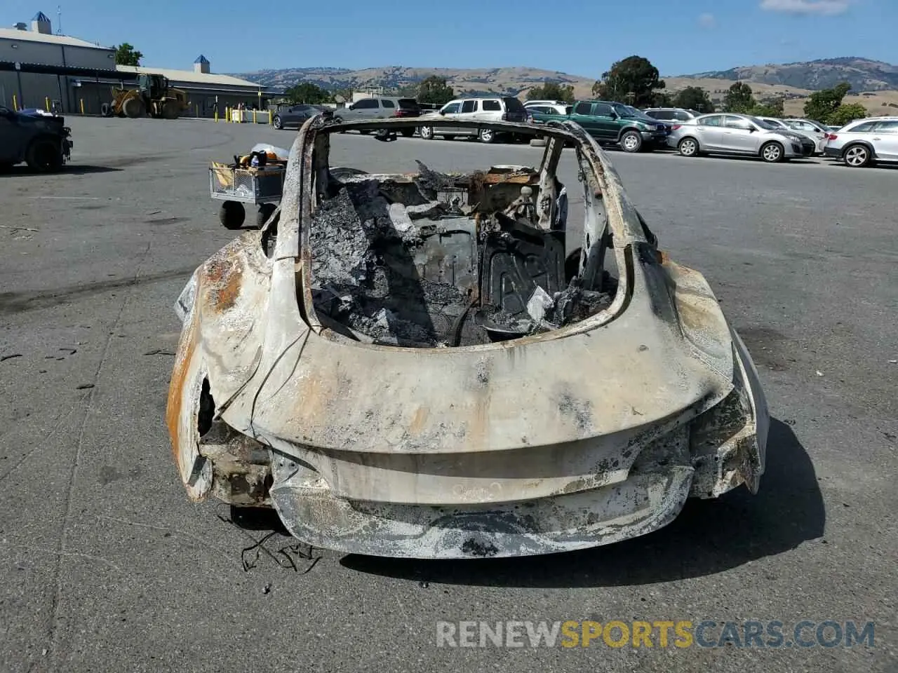 6 Photograph of a damaged car 5YJ3E1EA0NF200861 TESLA MODEL 3 2022