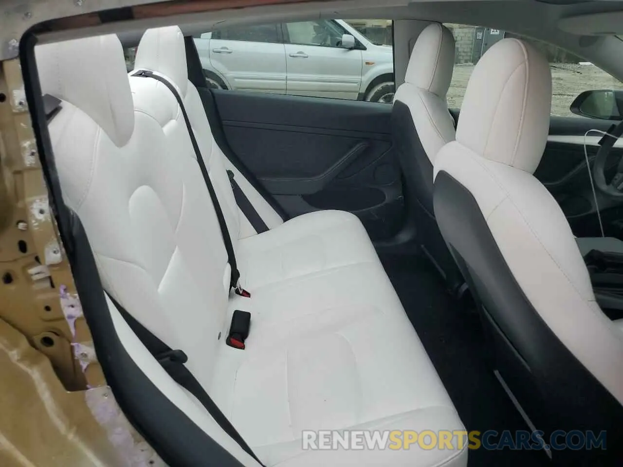 10 Photograph of a damaged car 5YJ3E1EA0NF204795 TESLA MODEL 3 2022