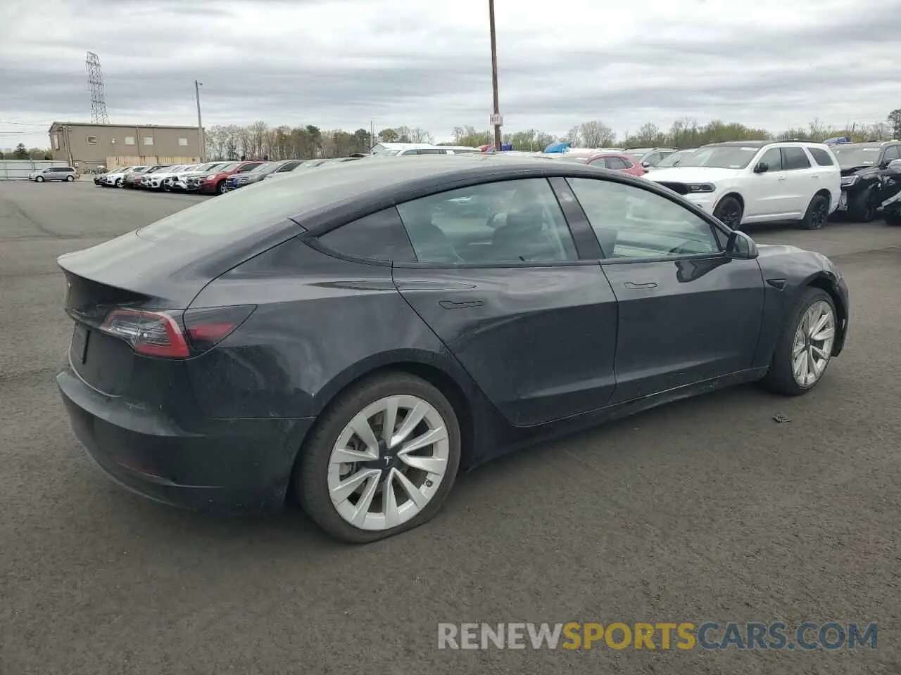 3 Photograph of a damaged car 5YJ3E1EA0NF286088 TESLA MODEL 3 2022