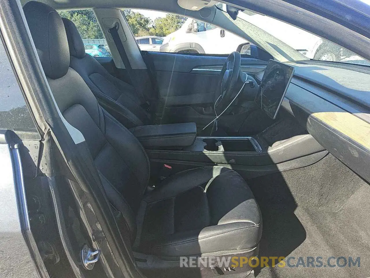 7 Photograph of a damaged car 5YJ3E1EA0NF286415 TESLA MODEL 3 2022