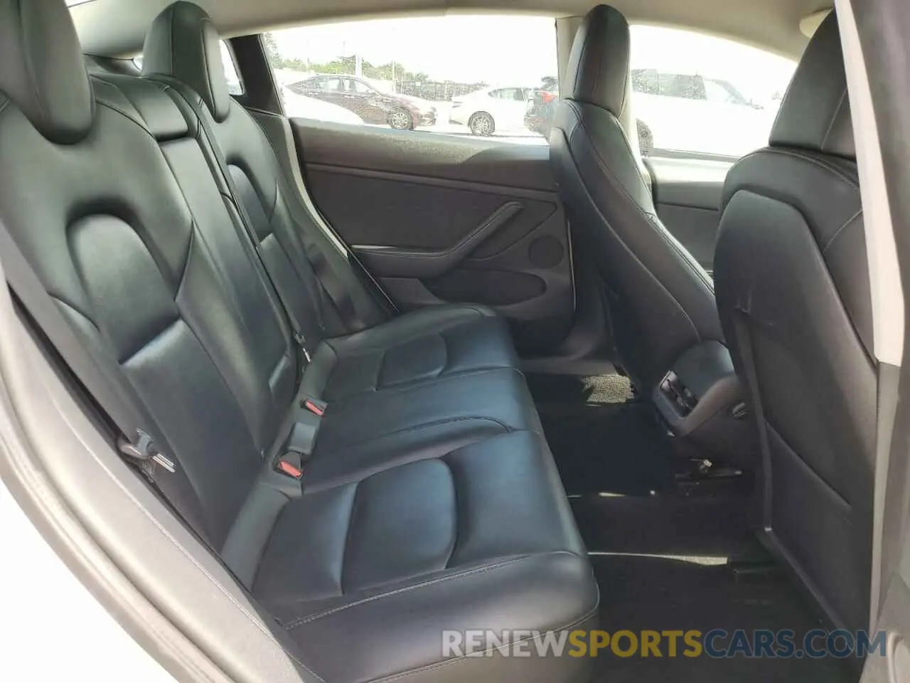 10 Photograph of a damaged car 5YJ3E1EA0NF287788 TESLA MODEL 3 2022