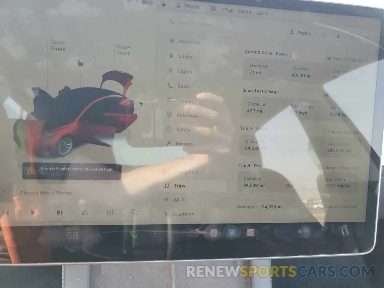 9 Photograph of a damaged car 5YJ3E1EA0NF304413 TESLA MODEL 3 2022