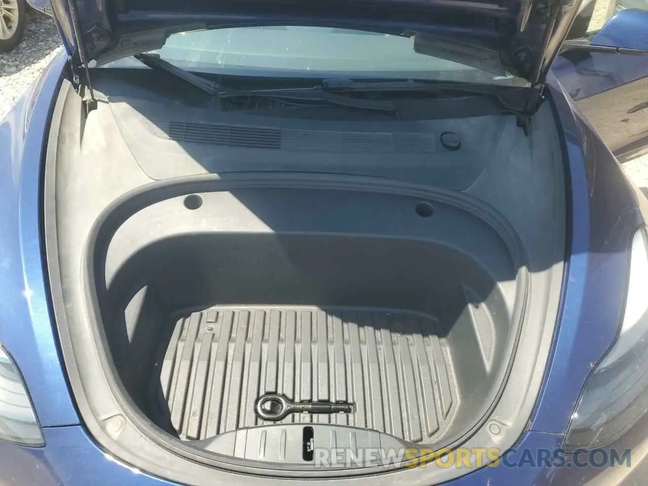 11 Photograph of a damaged car 5YJ3E1EA0NF304492 TESLA MODEL 3 2022