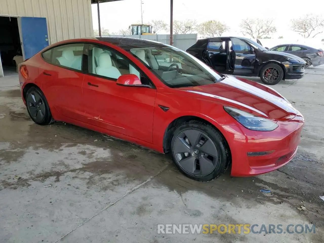 4 Photograph of a damaged car 5YJ3E1EA0NF329568 TESLA MODEL 3 2022