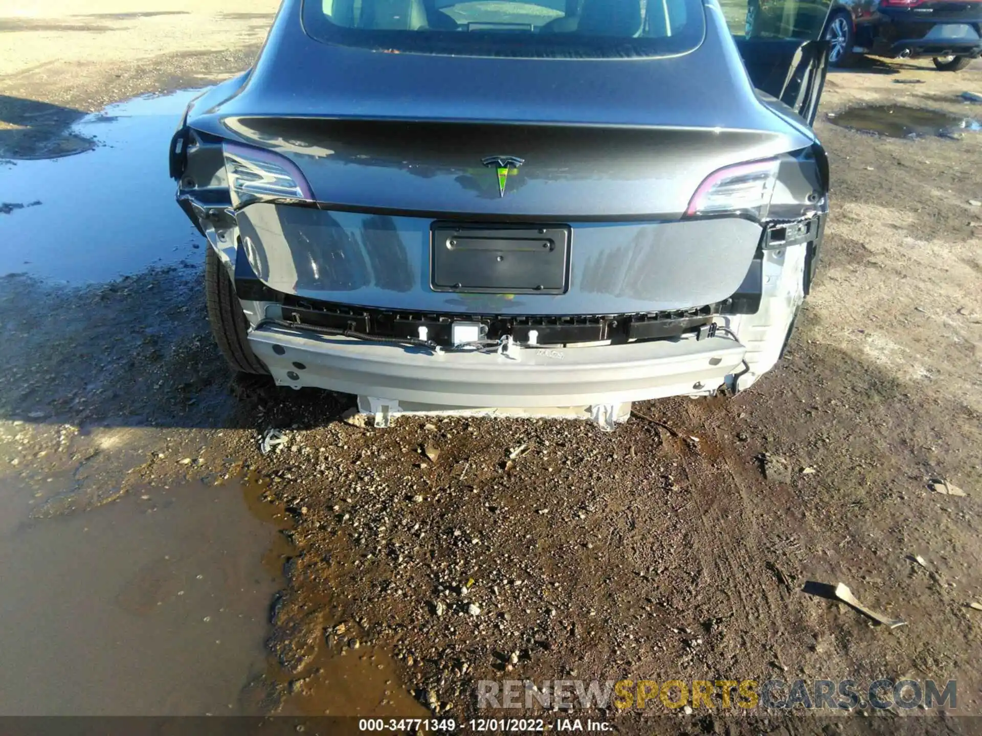 6 Photograph of a damaged car 5YJ3E1EA0NF331868 TESLA MODEL 3 2022