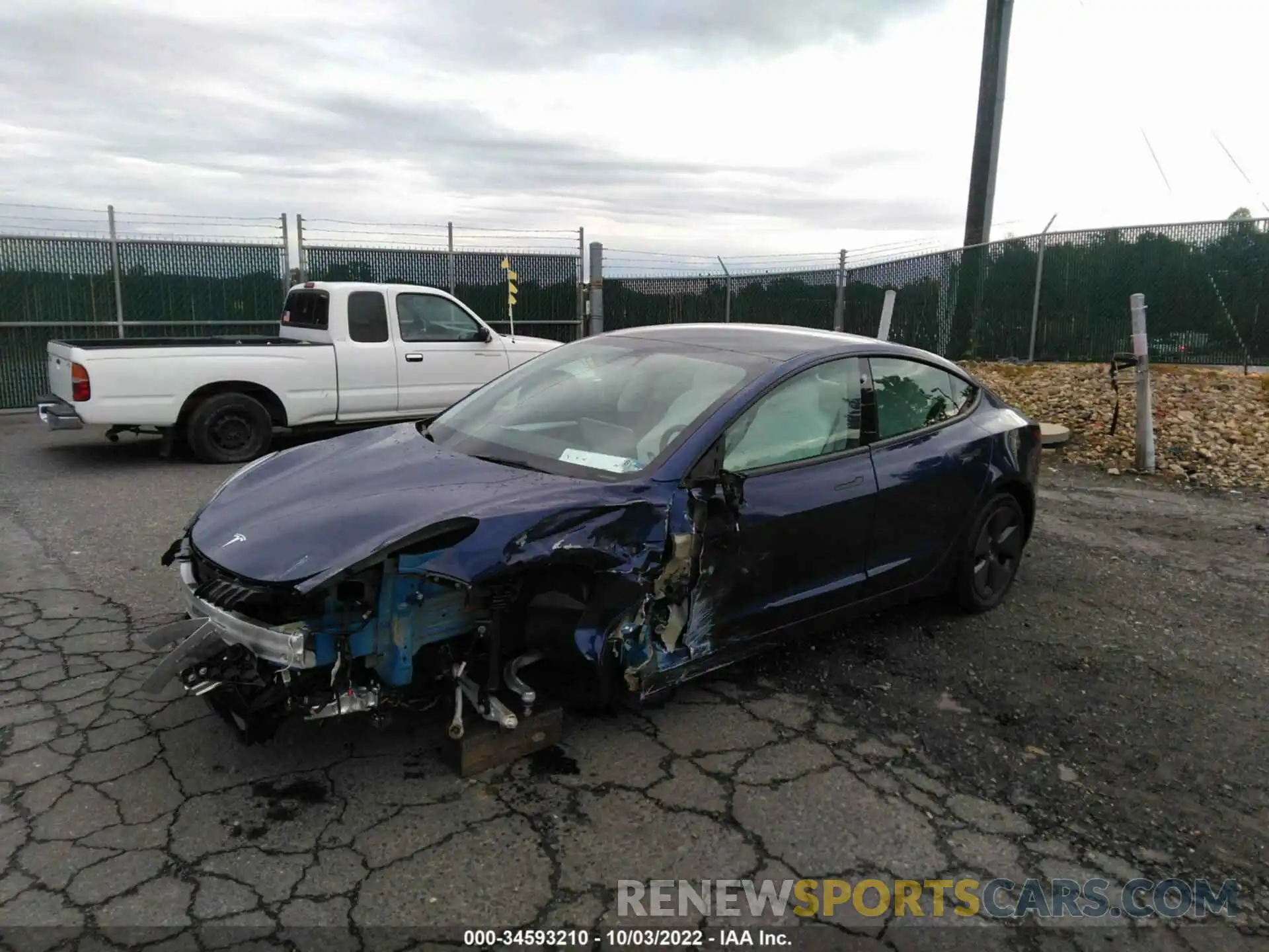 2 Photograph of a damaged car 5YJ3E1EA0NF332017 TESLA MODEL 3 2022