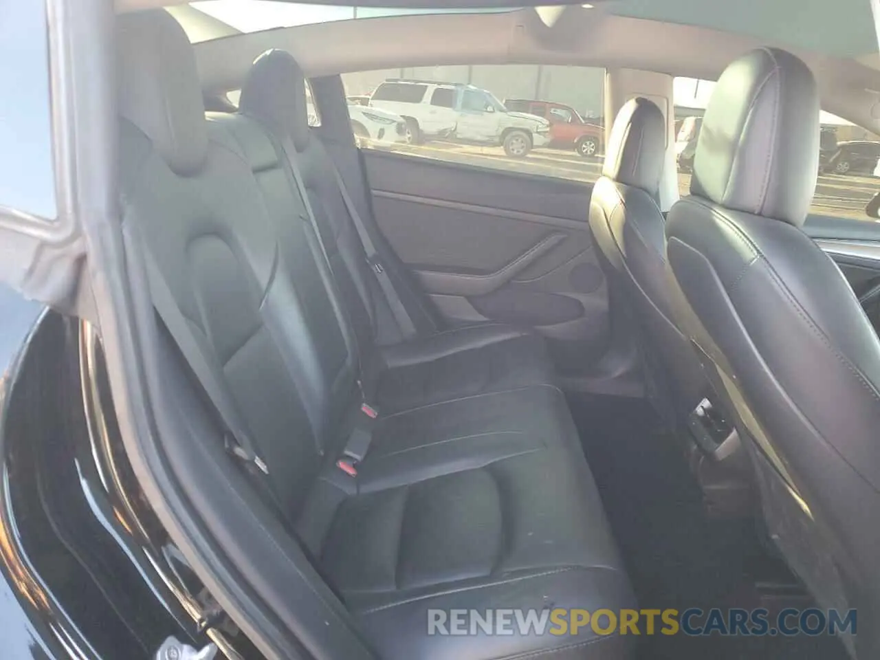 10 Photograph of a damaged car 5YJ3E1EA0NF358424 TESLA MODEL 3 2022