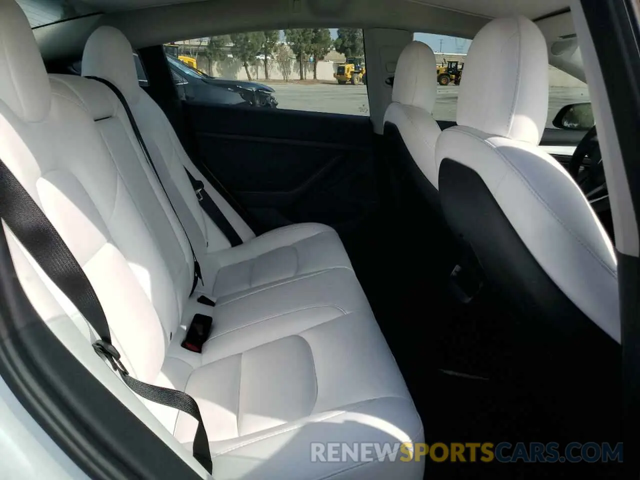 10 Photograph of a damaged car 5YJ3E1EA0NF360111 TESLA MODEL 3 2022