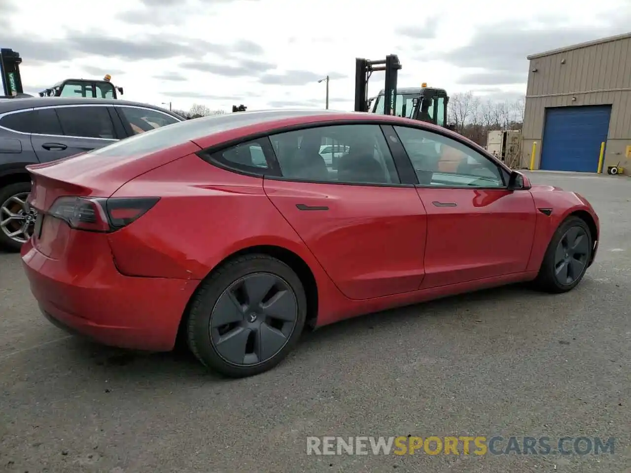 3 Photograph of a damaged car 5YJ3E1EA0NF368581 TESLA MODEL 3 2022