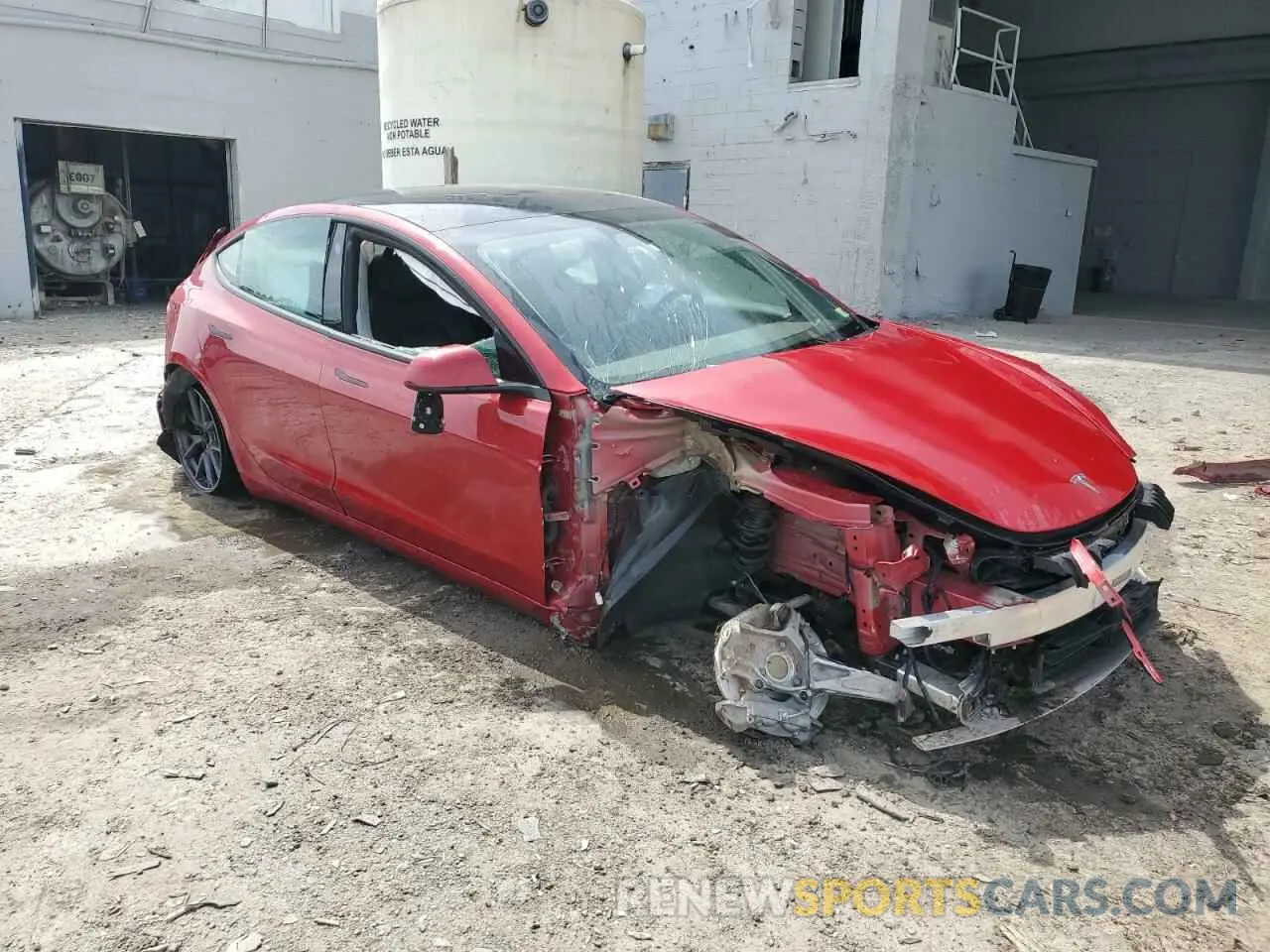 4 Photograph of a damaged car 5YJ3E1EA0NF368841 TESLA MODEL 3 2022
