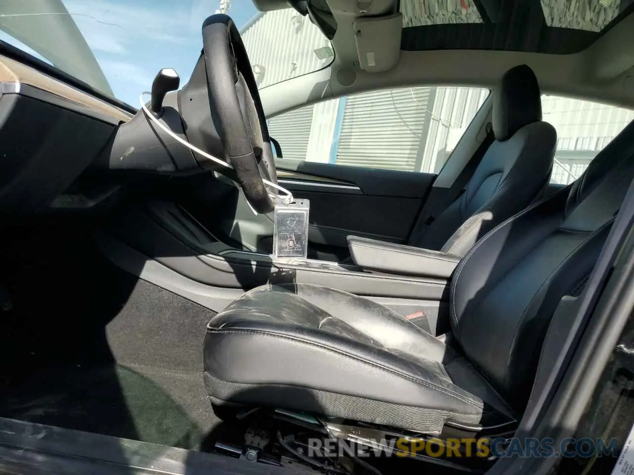 7 Photograph of a damaged car 5YJ3E1EA0NF369679 TESLA MODEL 3 2022