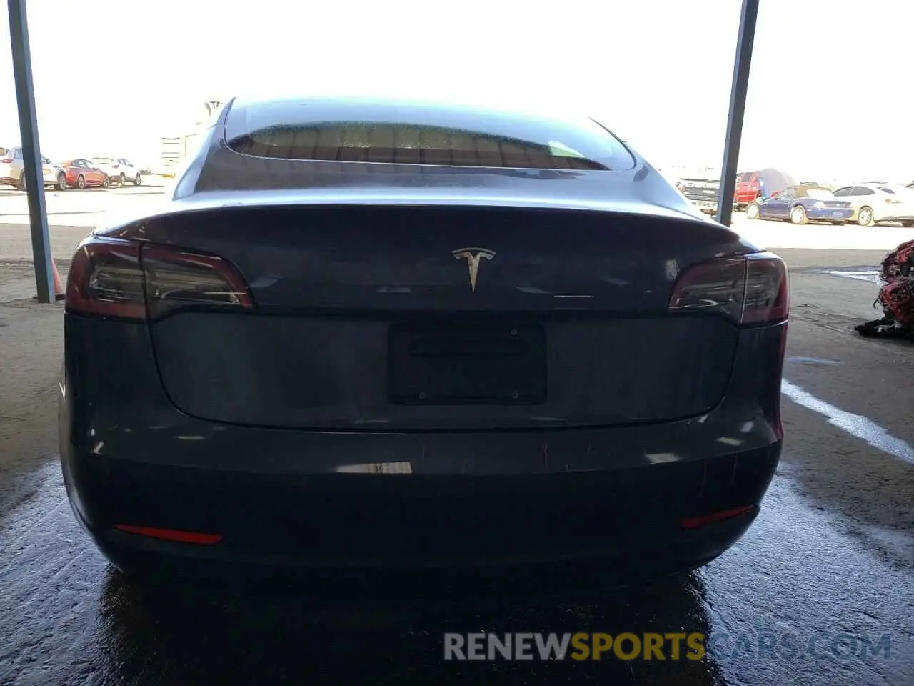 6 Photograph of a damaged car 5YJ3E1EA0NF370332 TESLA MODEL 3 2022