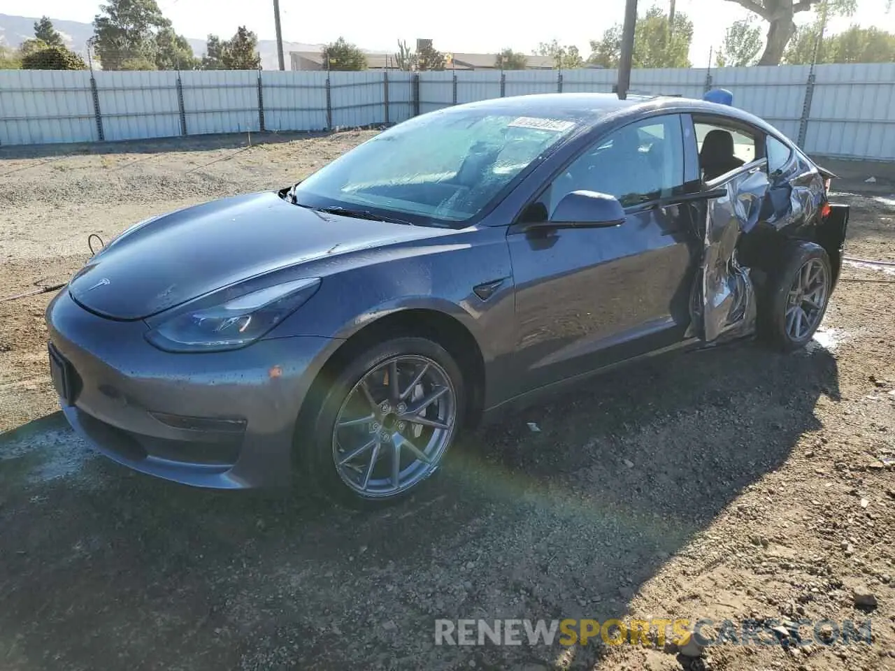 1 Photograph of a damaged car 5YJ3E1EA0NF370685 TESLA MODEL 3 2022
