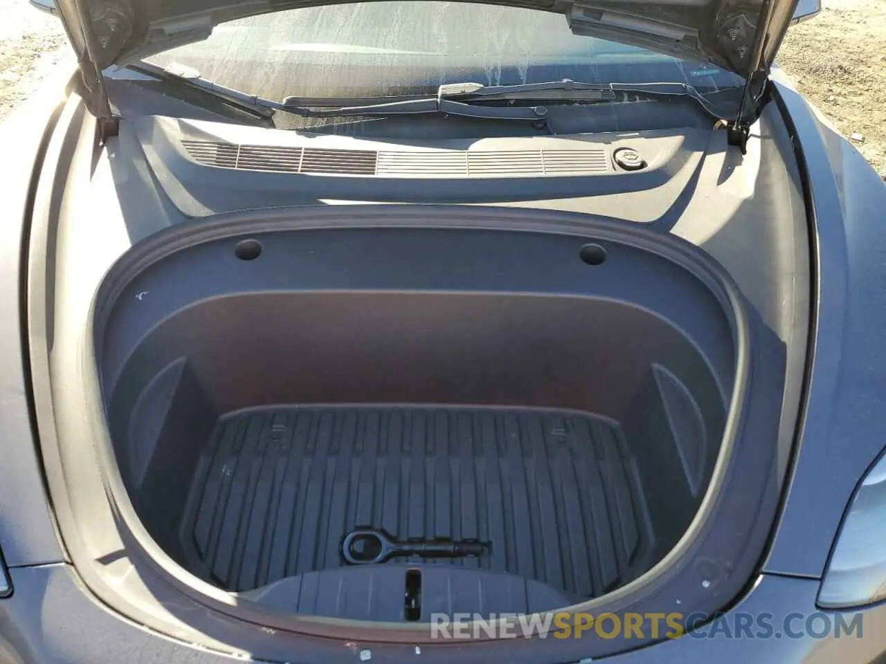 11 Photograph of a damaged car 5YJ3E1EA0NF370685 TESLA MODEL 3 2022