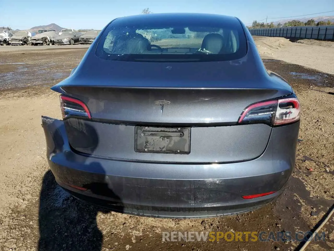 6 Photograph of a damaged car 5YJ3E1EA0NF370685 TESLA MODEL 3 2022