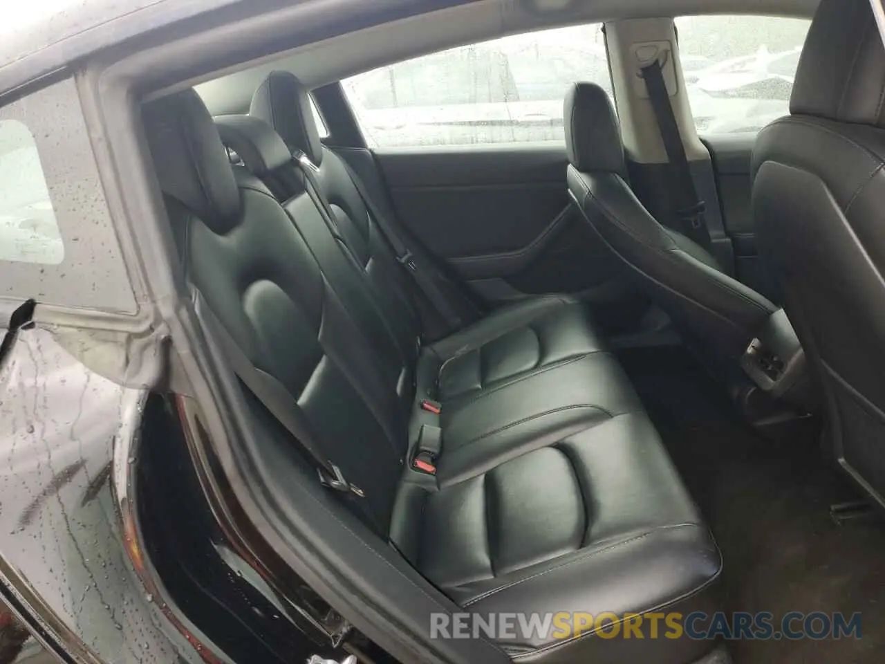 10 Photograph of a damaged car 5YJ3E1EA0NF372095 TESLA MODEL 3 2022