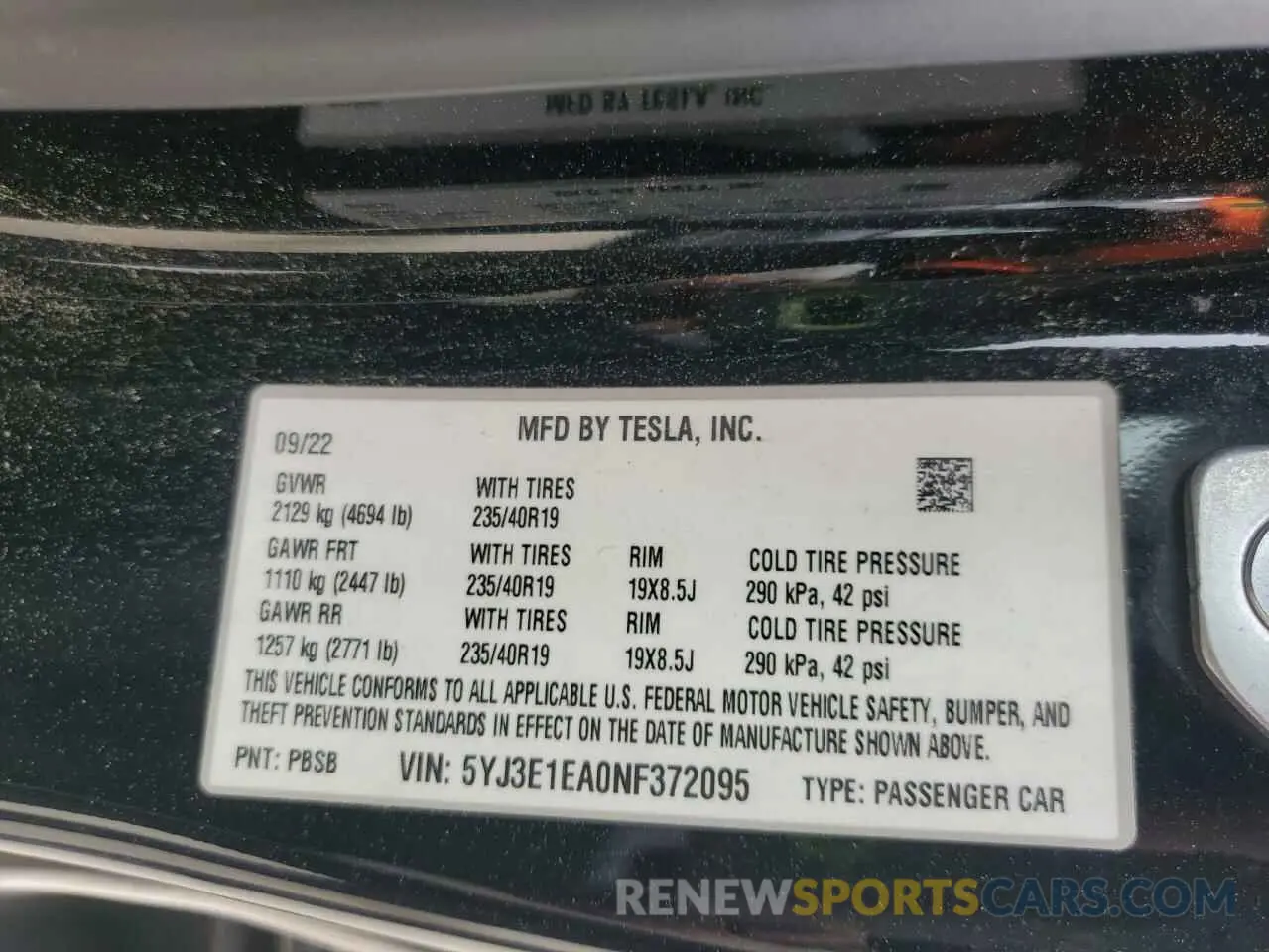 12 Photograph of a damaged car 5YJ3E1EA0NF372095 TESLA MODEL 3 2022