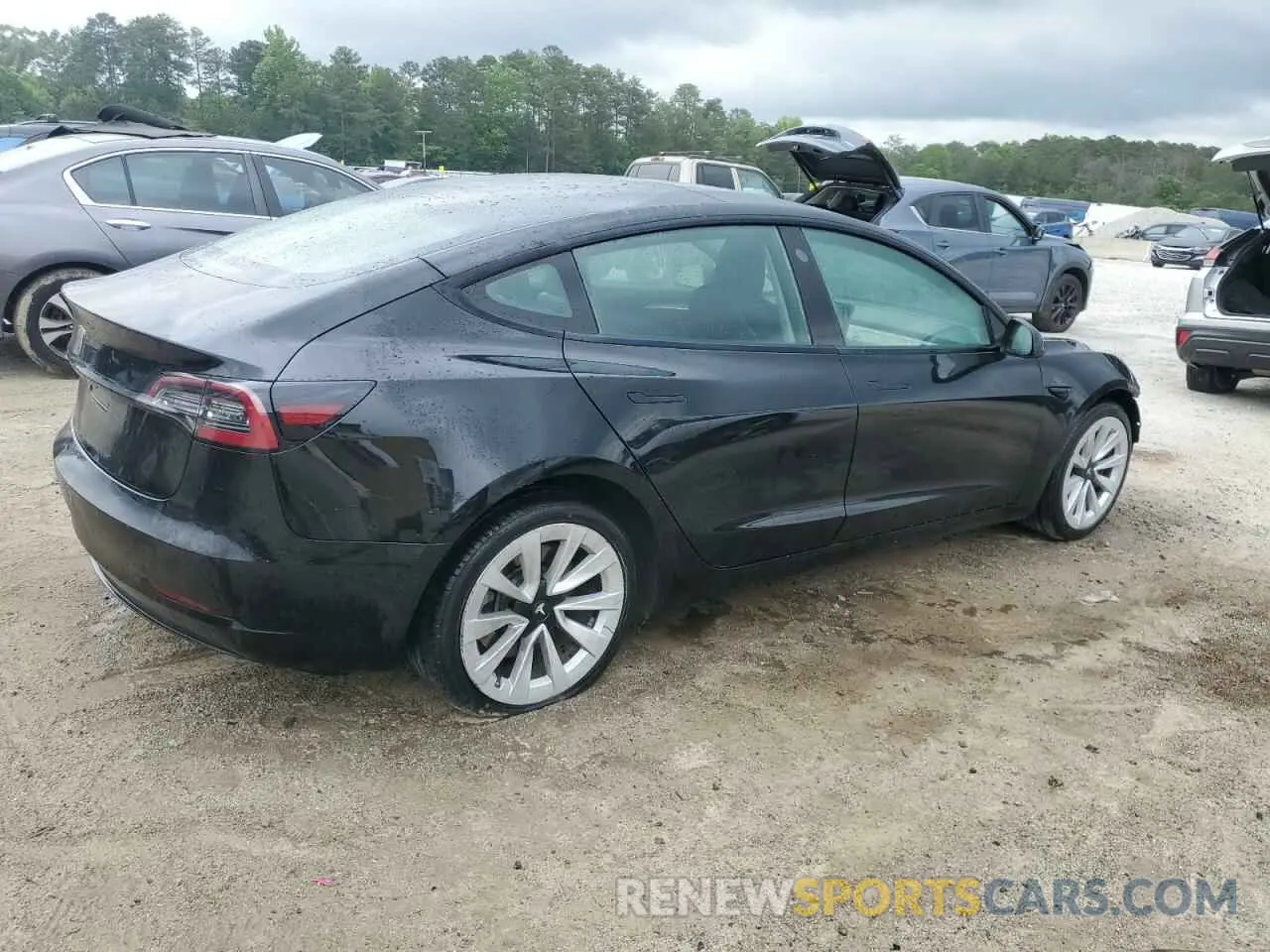 3 Photograph of a damaged car 5YJ3E1EA0NF372095 TESLA MODEL 3 2022