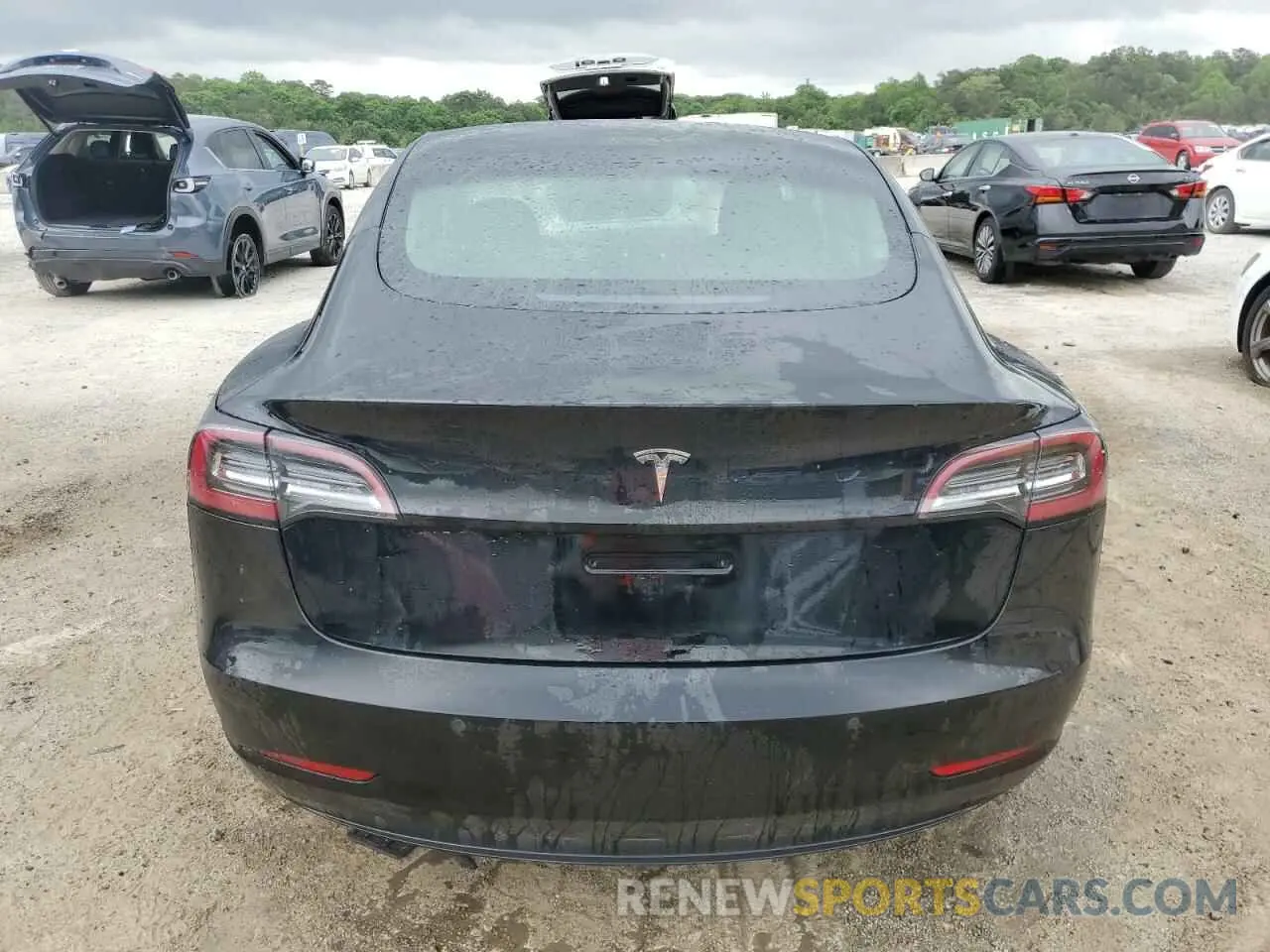 6 Photograph of a damaged car 5YJ3E1EA0NF372095 TESLA MODEL 3 2022