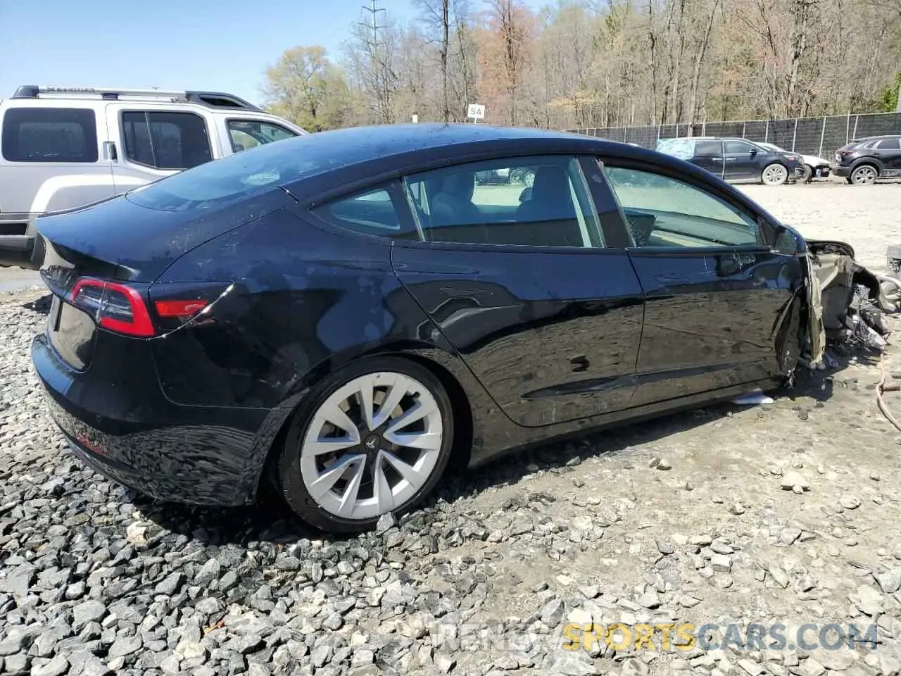 3 Photograph of a damaged car 5YJ3E1EA0NF372436 TESLA MODEL 3 2022