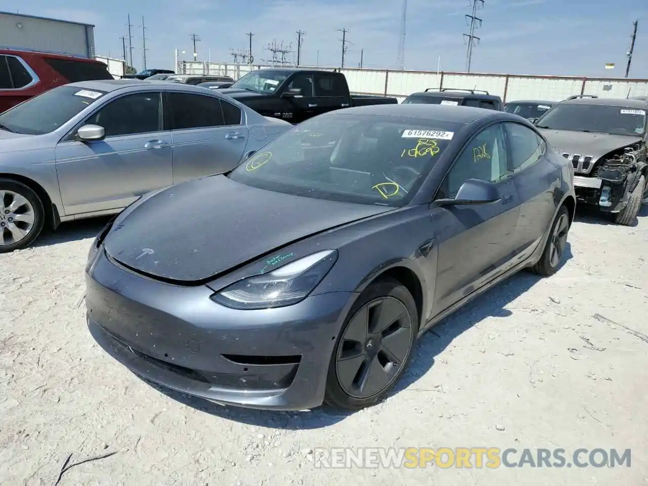 2 Photograph of a damaged car 5YJ3E1EA1NF101692 TESLA MODEL 3 2022