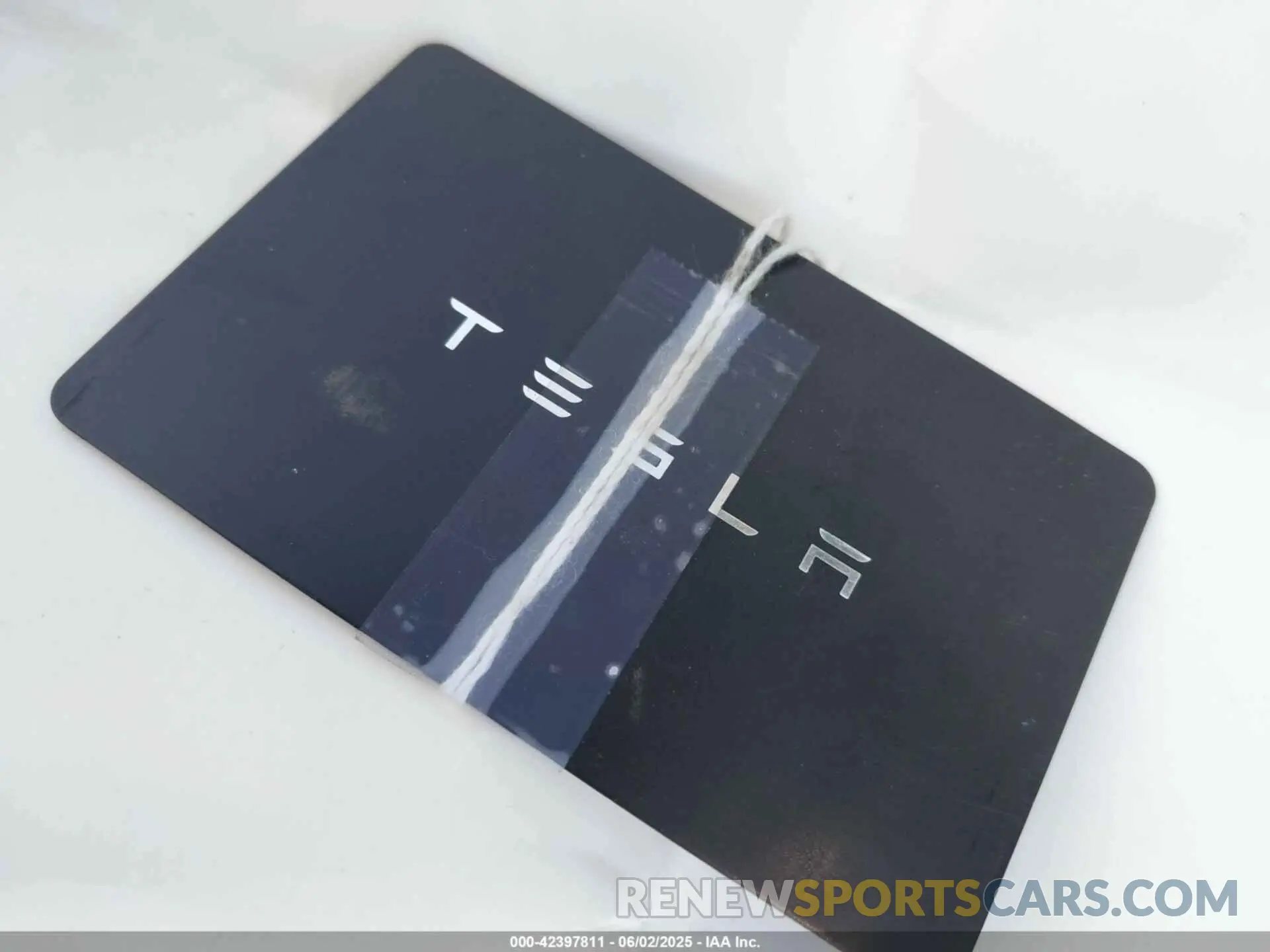 11 Photograph of a damaged car 5YJ3E1EA1NF103460 TESLA MODEL 3 2022