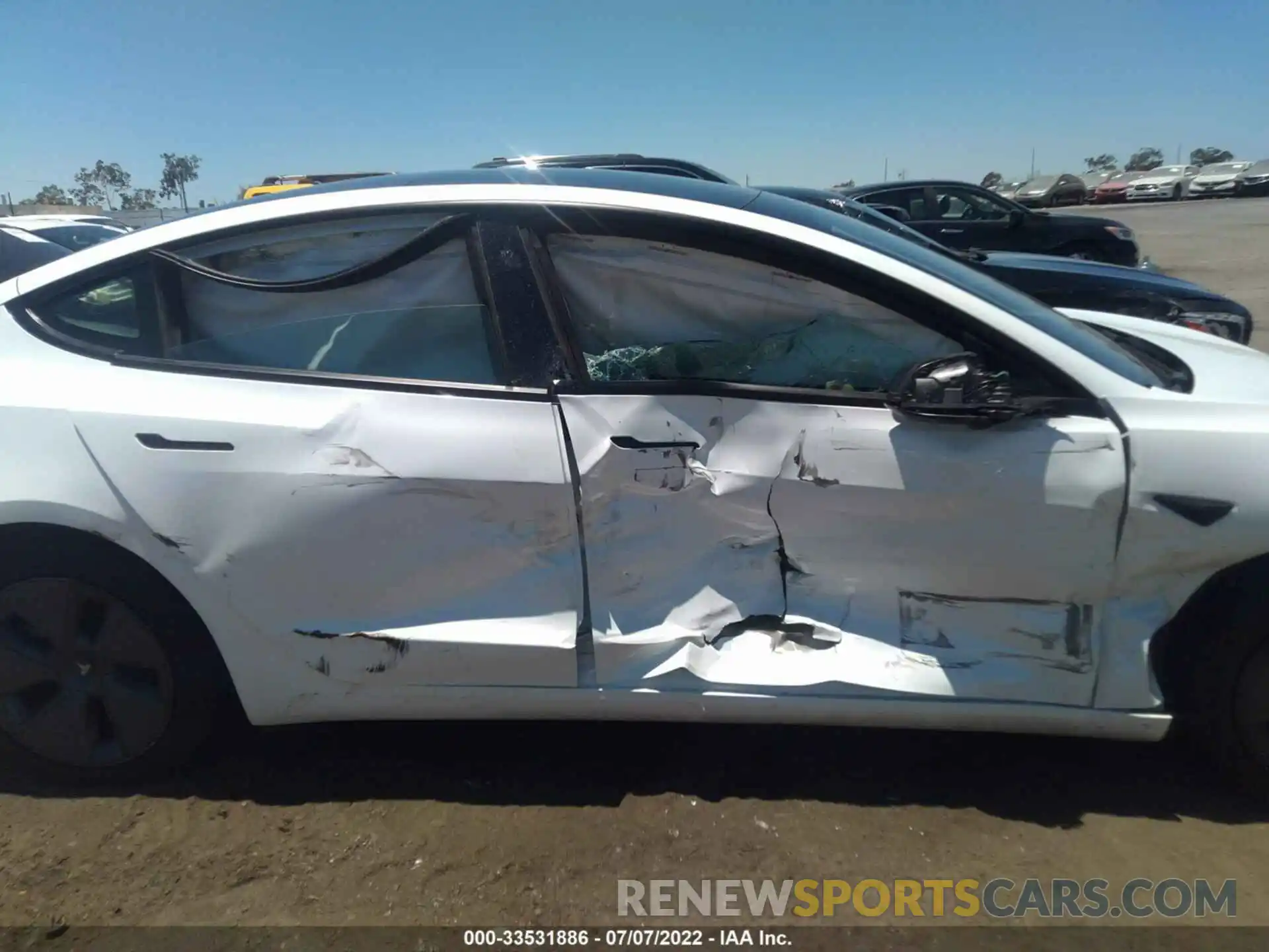 6 Photograph of a damaged car 5YJ3E1EA1NF107105 TESLA MODEL 3 2022