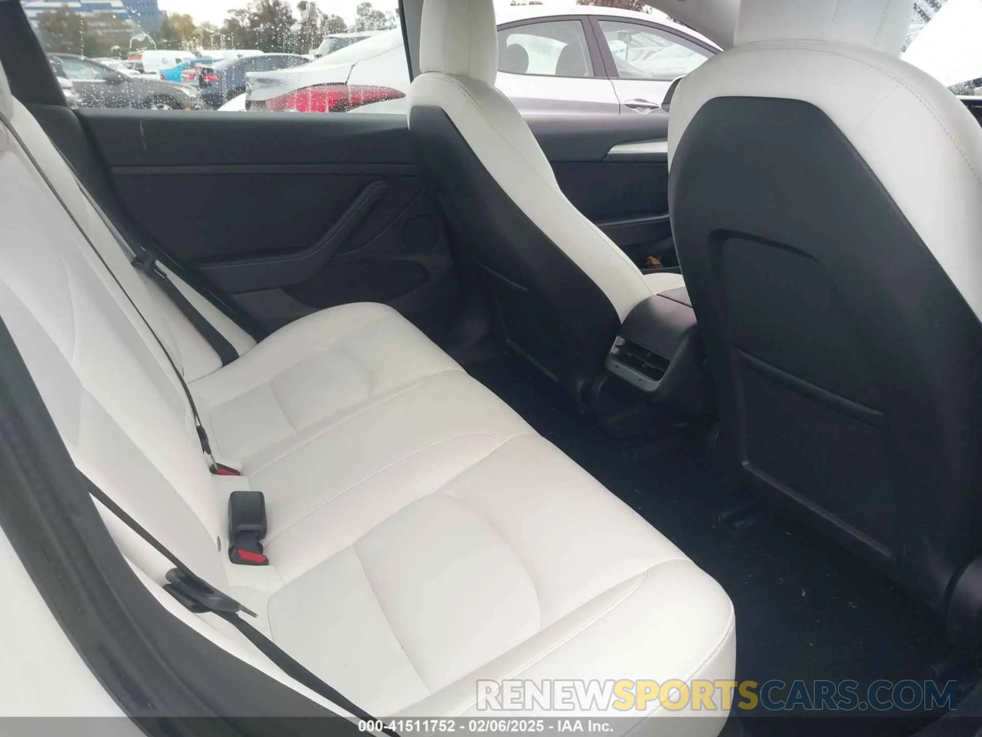 8 Photograph of a damaged car 5YJ3E1EA1NF134224 TESLA MODEL 3 2022