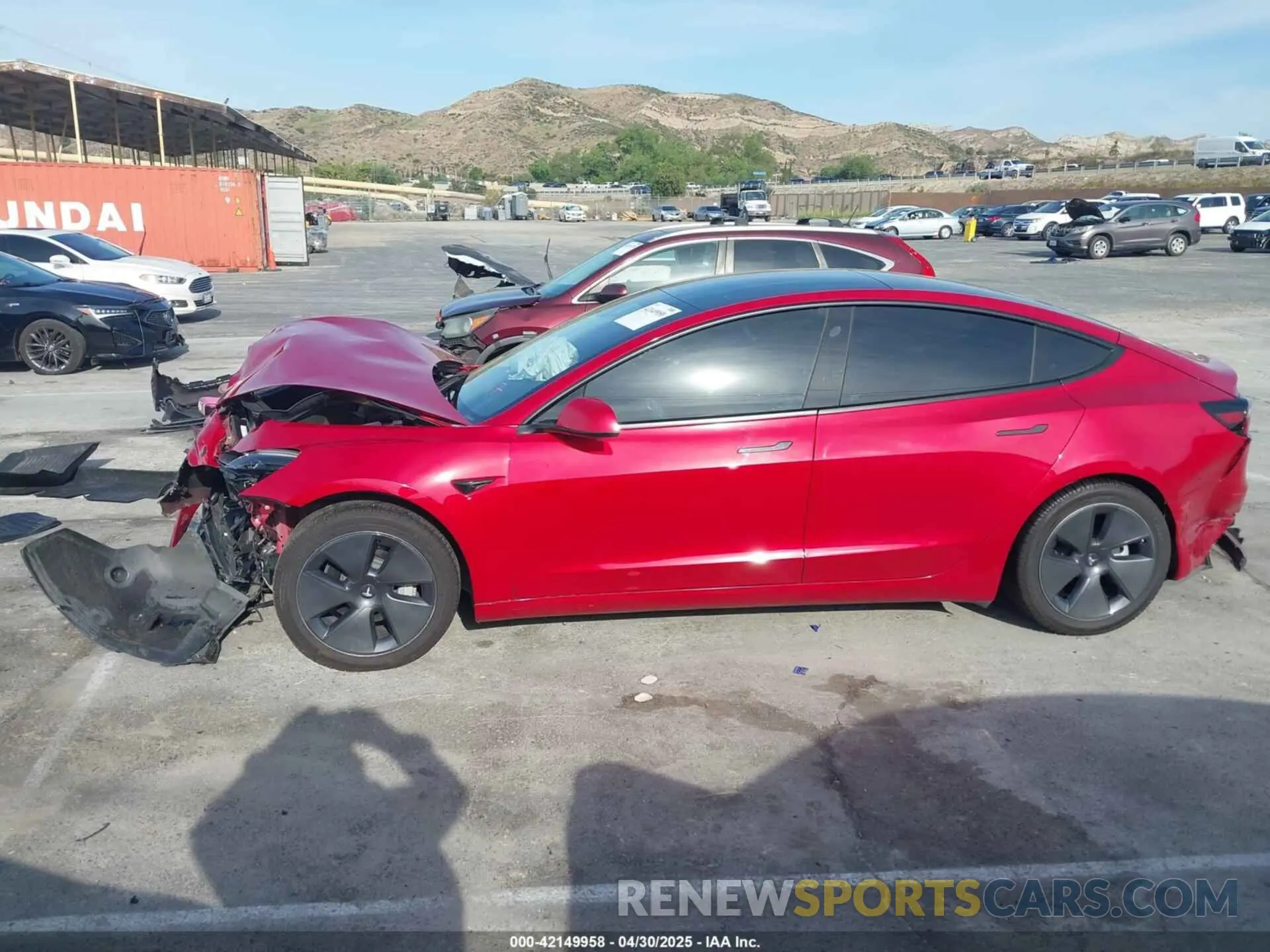 14 Photograph of a damaged car 5YJ3E1EA1NF138984 TESLA MODEL 3 2022