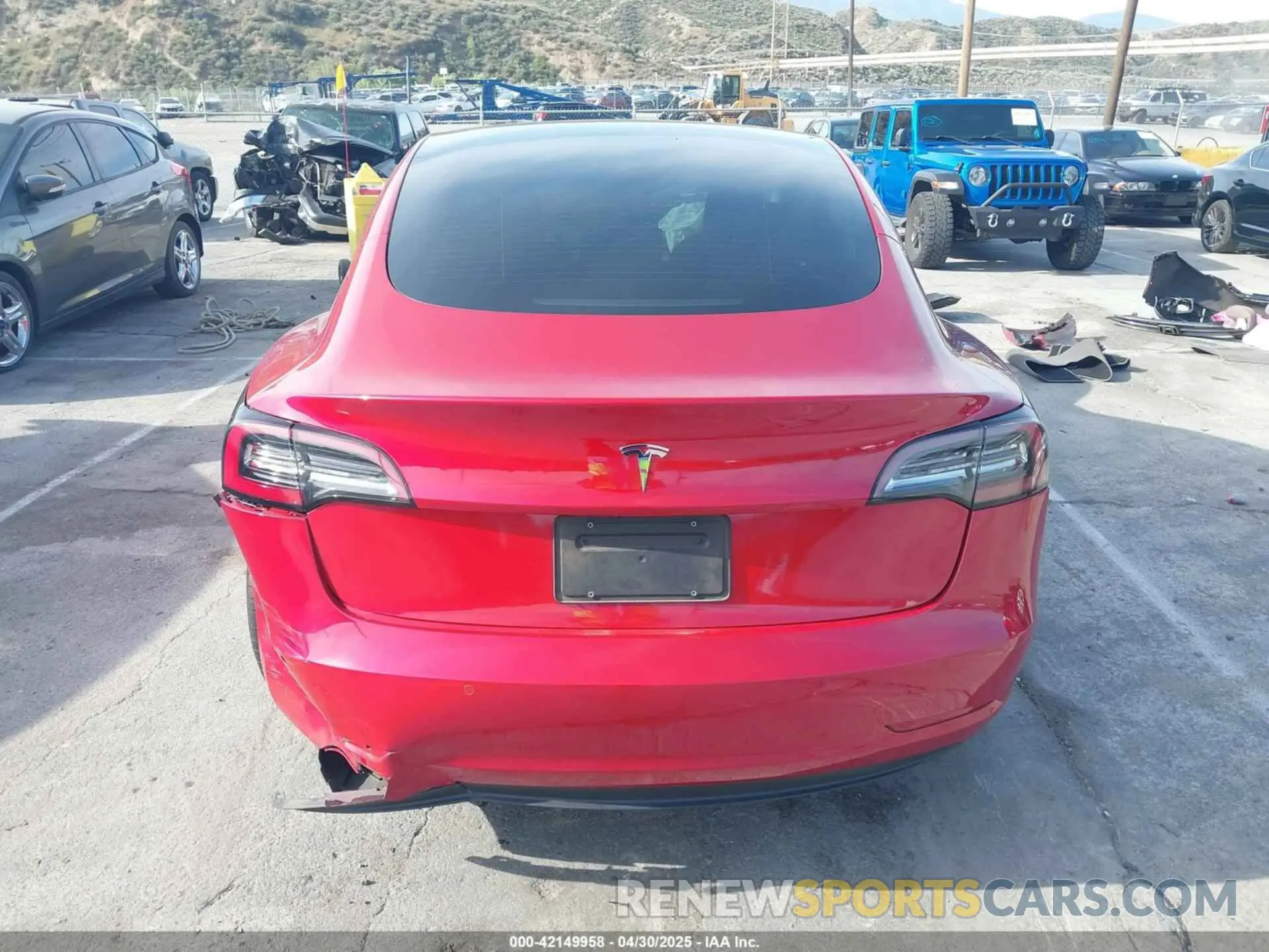 16 Photograph of a damaged car 5YJ3E1EA1NF138984 TESLA MODEL 3 2022