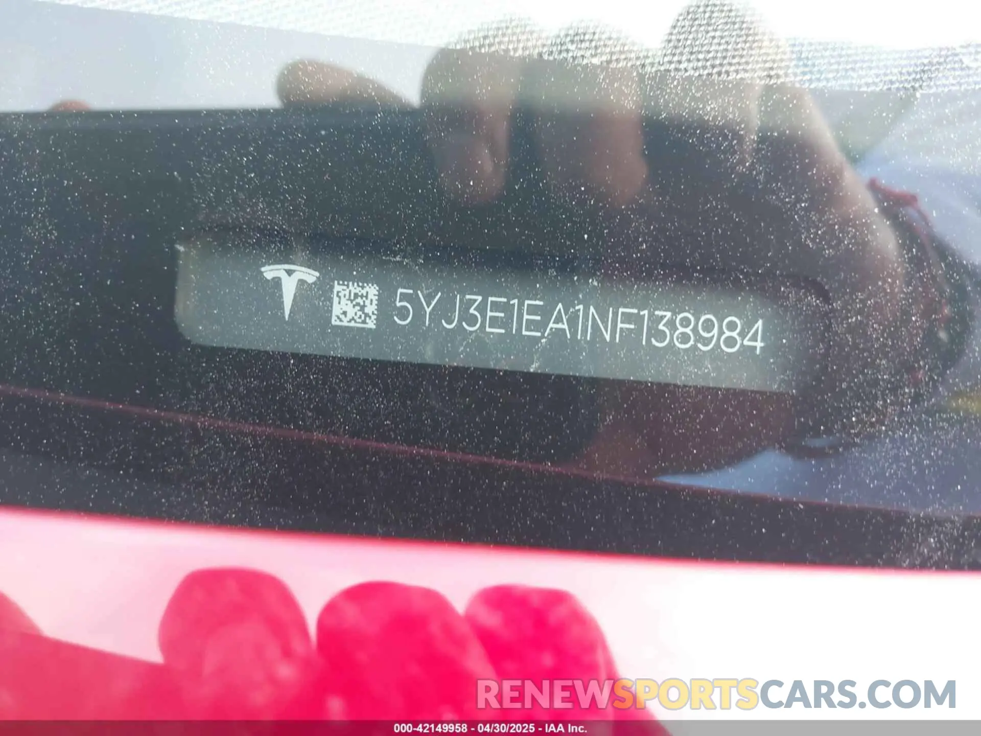 9 Photograph of a damaged car 5YJ3E1EA1NF138984 TESLA MODEL 3 2022