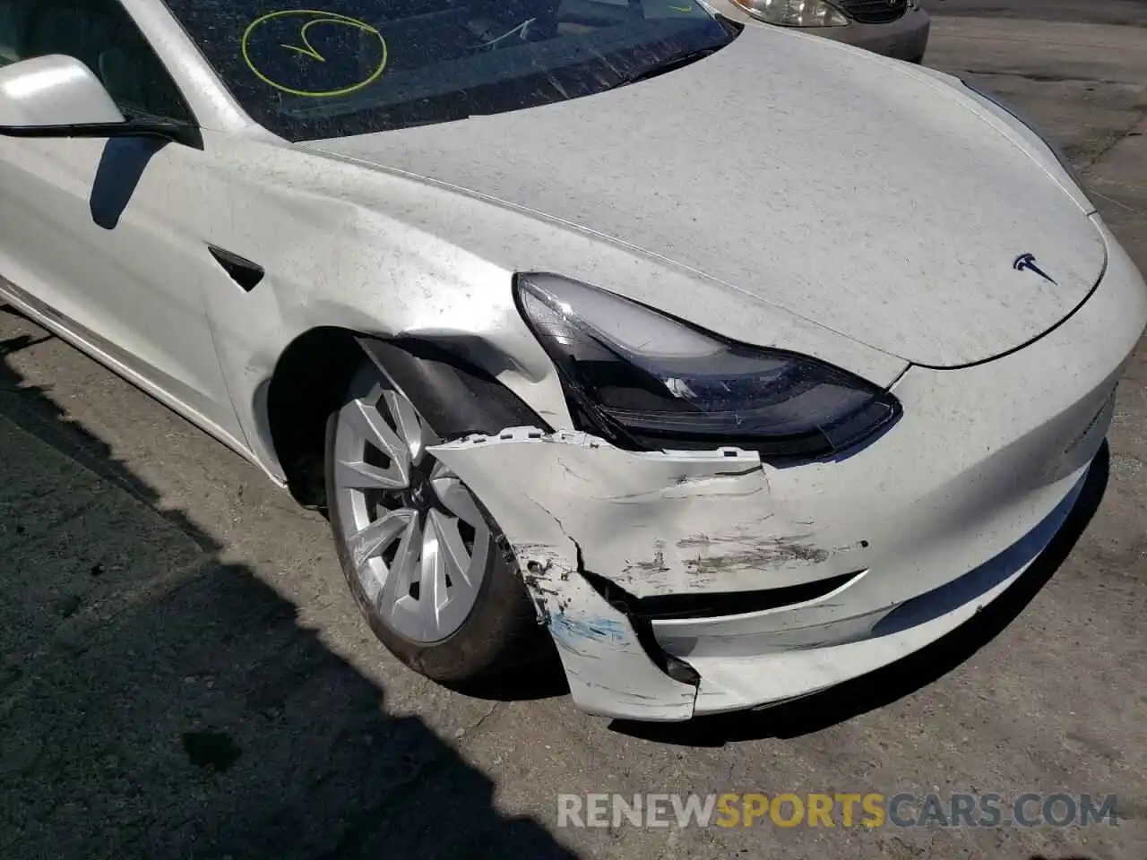 9 Photograph of a damaged car 5YJ3E1EA1NF175212 TESLA MODEL 3 2022