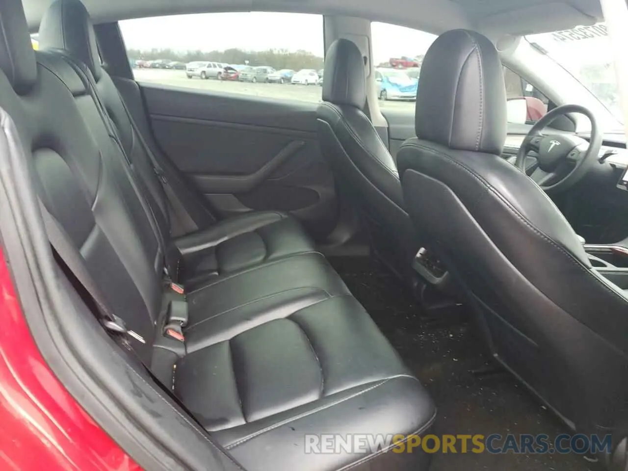 10 Photograph of a damaged car 5YJ3E1EA1NF185741 TESLA MODEL 3 2022
