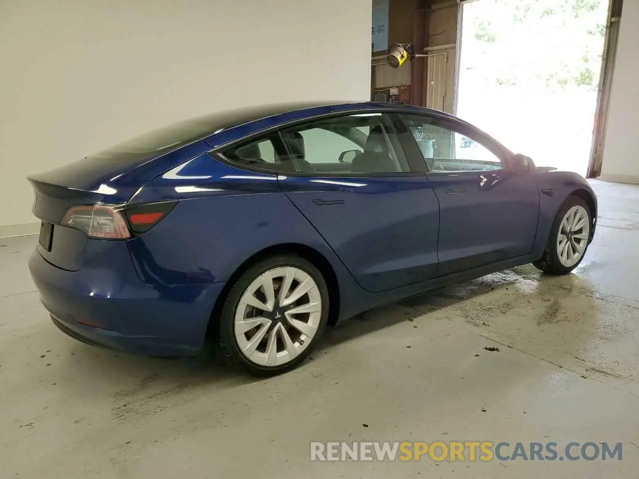 3 Photograph of a damaged car 5YJ3E1EA1NF185917 TESLA MODEL 3 2022