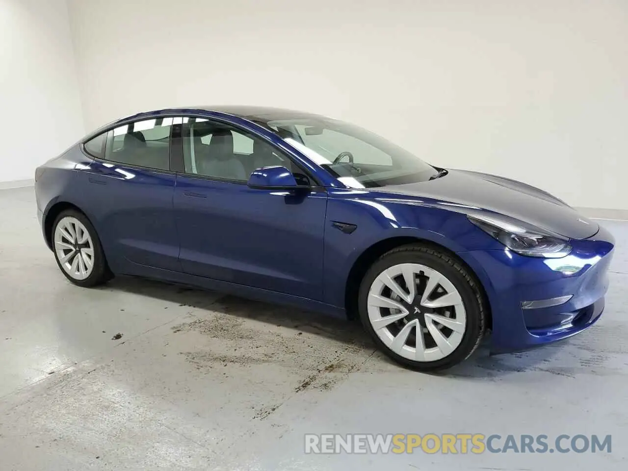 4 Photograph of a damaged car 5YJ3E1EA1NF185917 TESLA MODEL 3 2022