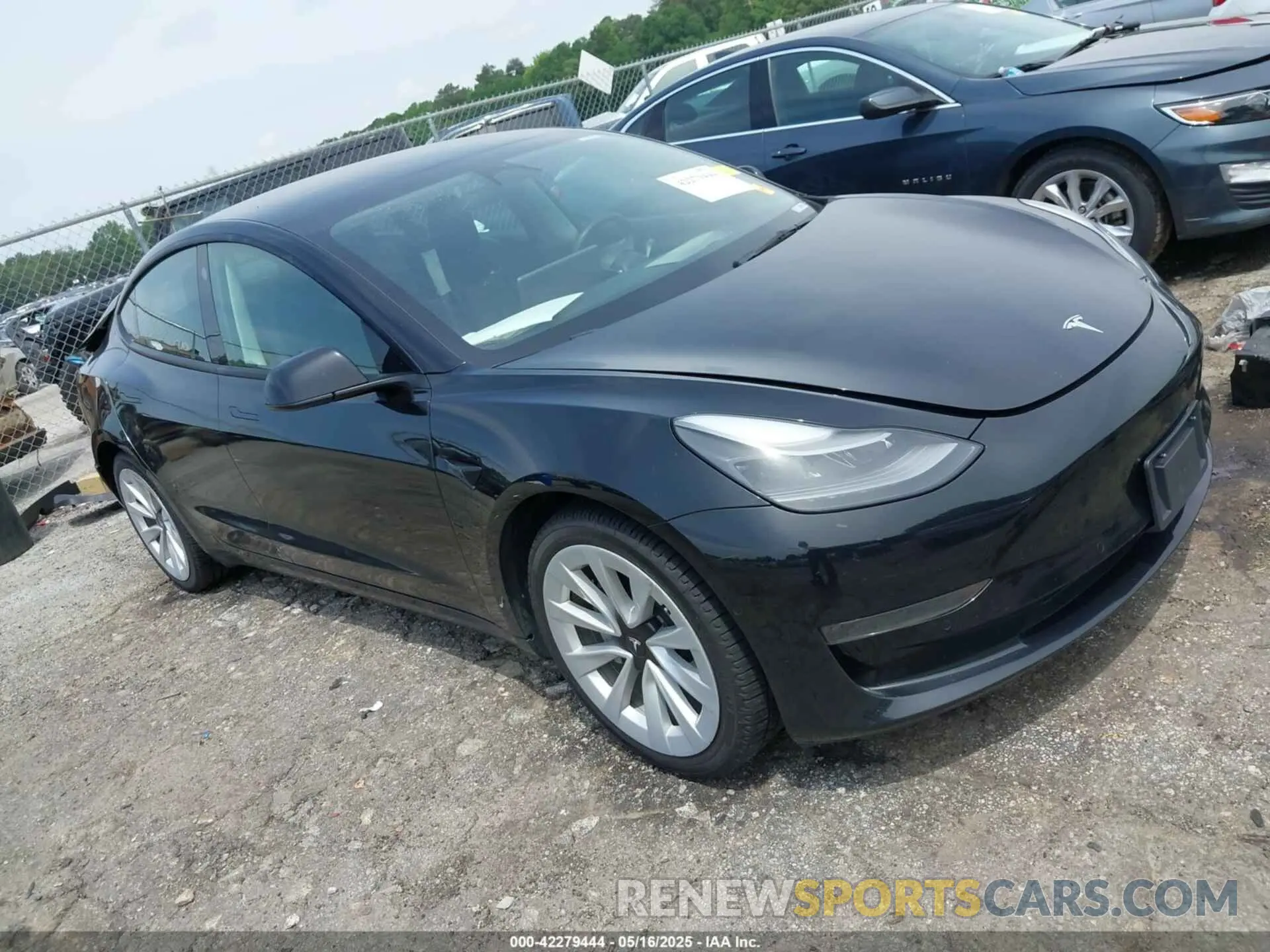 1 Photograph of a damaged car 5YJ3E1EA1NF187246 TESLA MODEL 3 2022