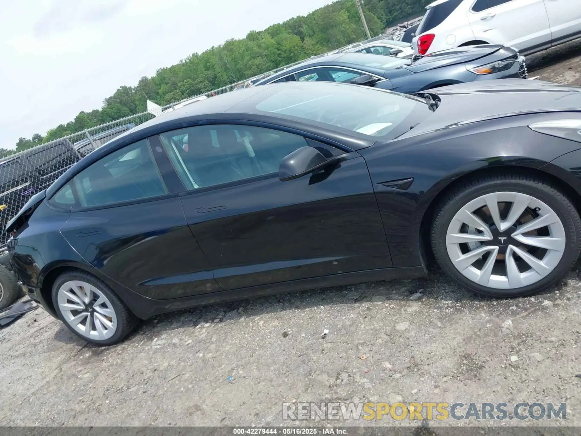 14 Photograph of a damaged car 5YJ3E1EA1NF187246 TESLA MODEL 3 2022