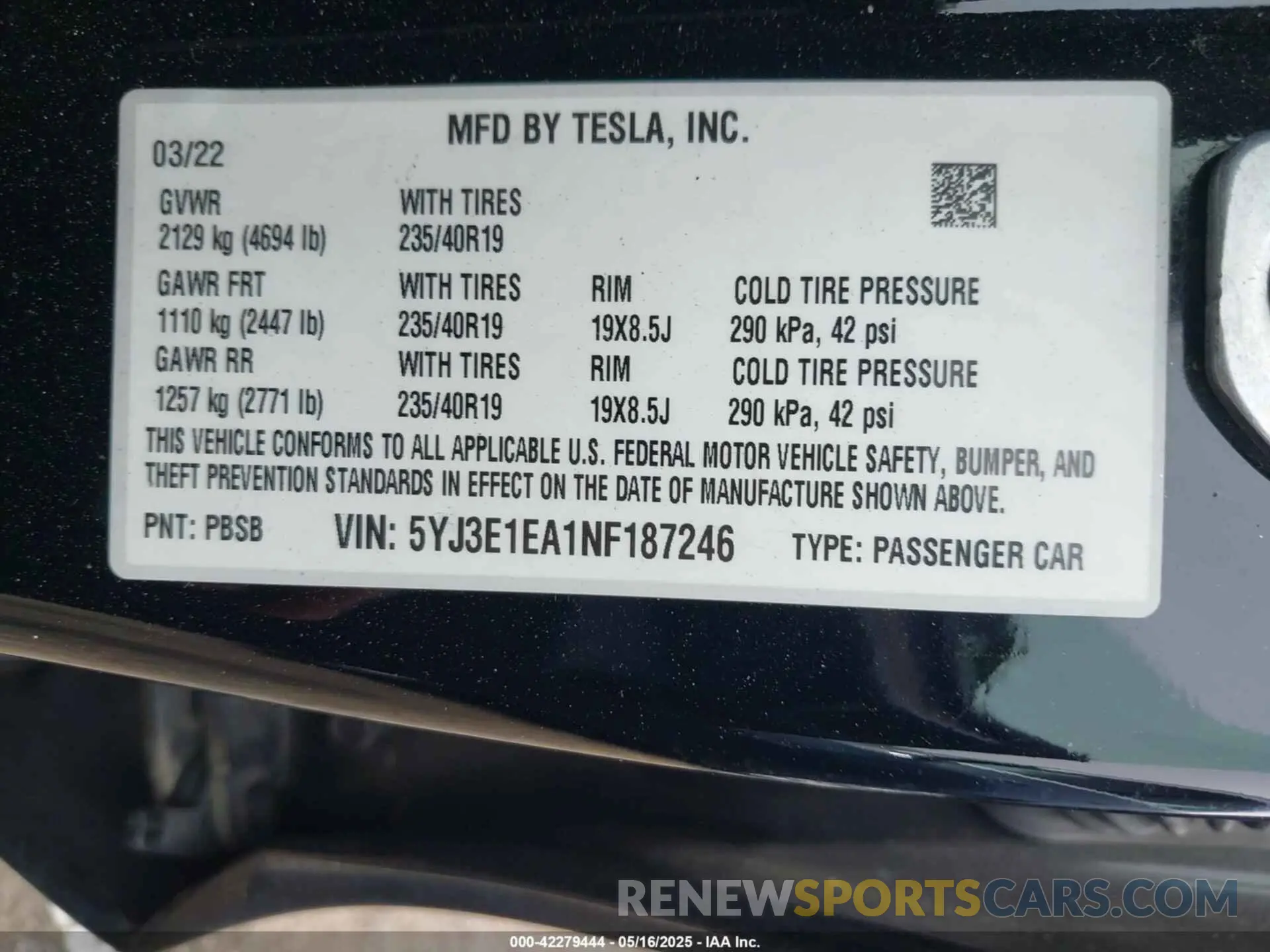 9 Photograph of a damaged car 5YJ3E1EA1NF187246 TESLA MODEL 3 2022