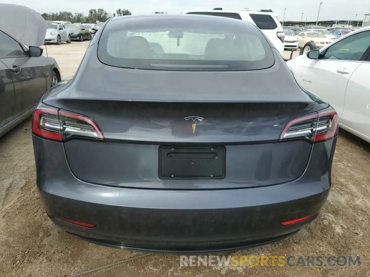 6 Photograph of a damaged car 5YJ3E1EA1NF187621 TESLA MODEL 3 2022