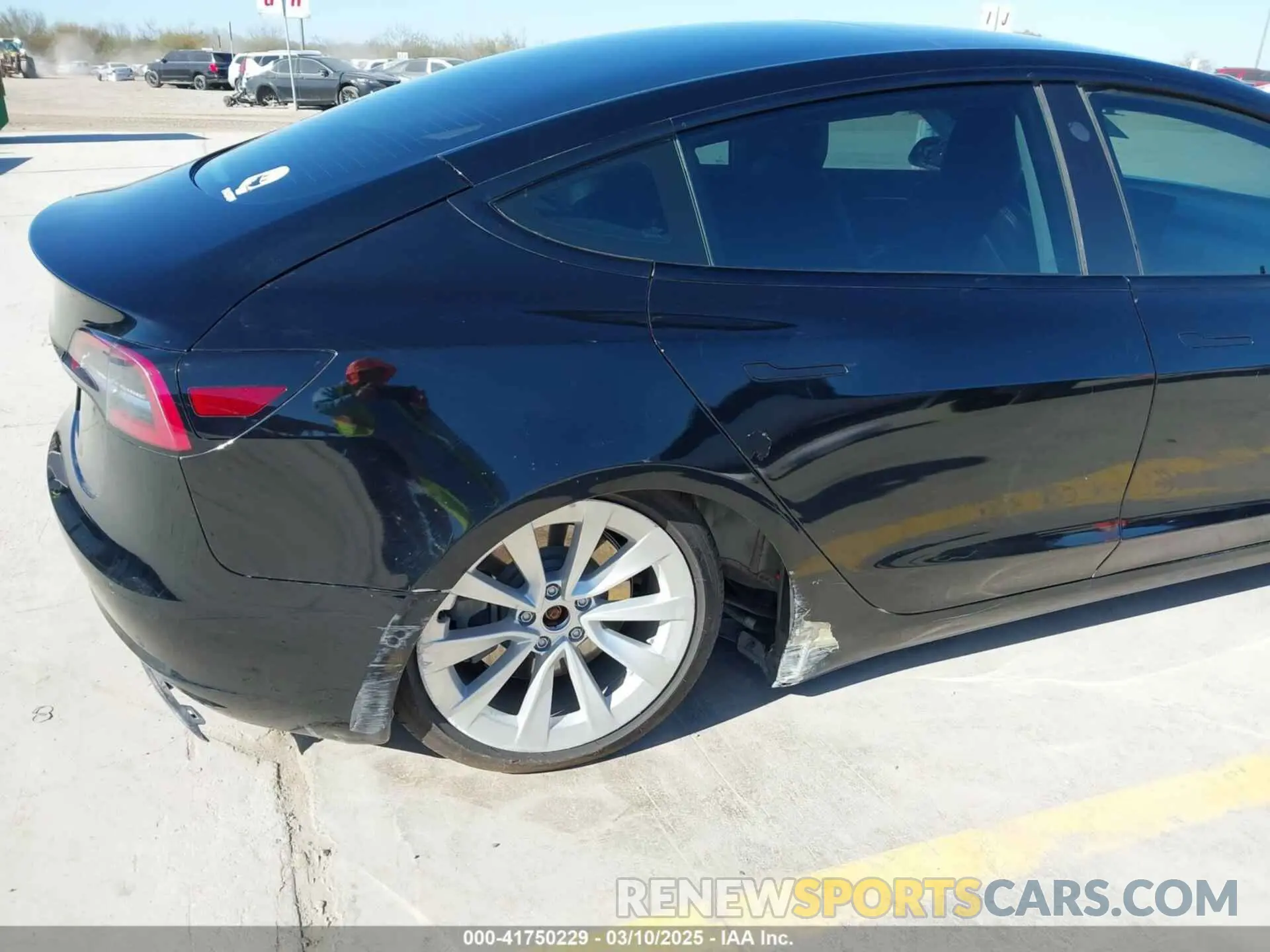 21 Photograph of a damaged car 5YJ3E1EA1NF188638 TESLA MODEL 3 2022