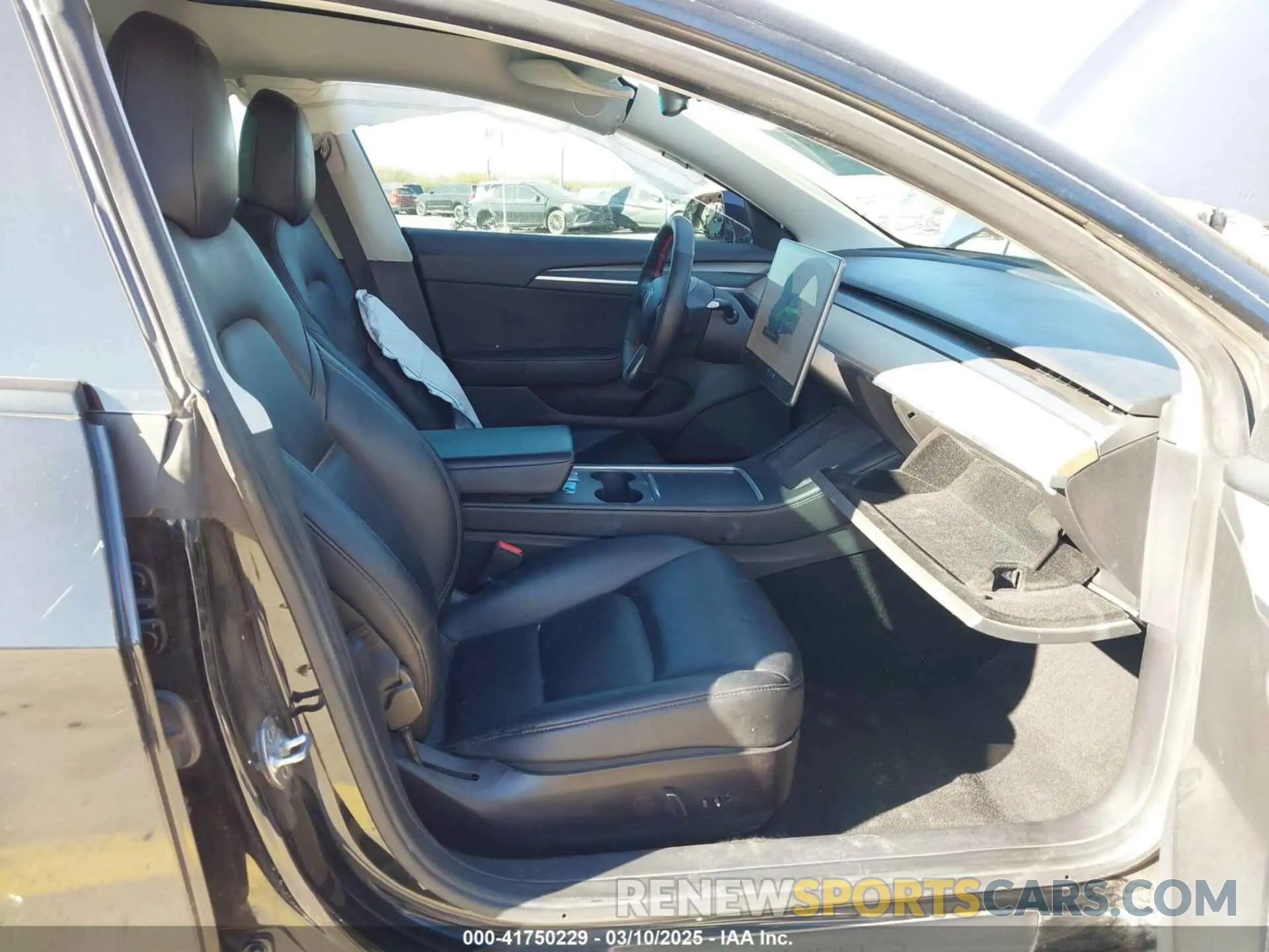 5 Photograph of a damaged car 5YJ3E1EA1NF188638 TESLA MODEL 3 2022